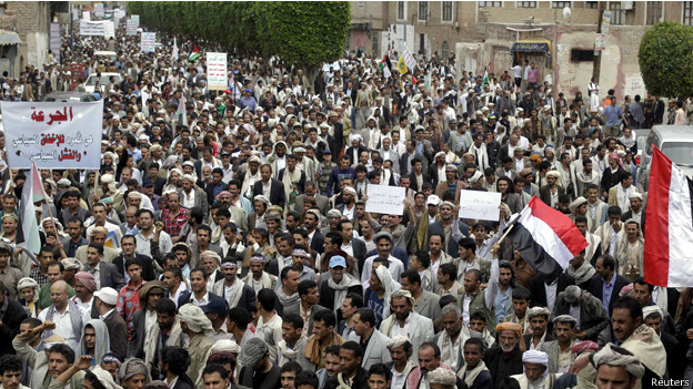 بعد مبادرة الرئيس اليمني.. أنصار الحوثيين يتظاهرون في صنعاء -

